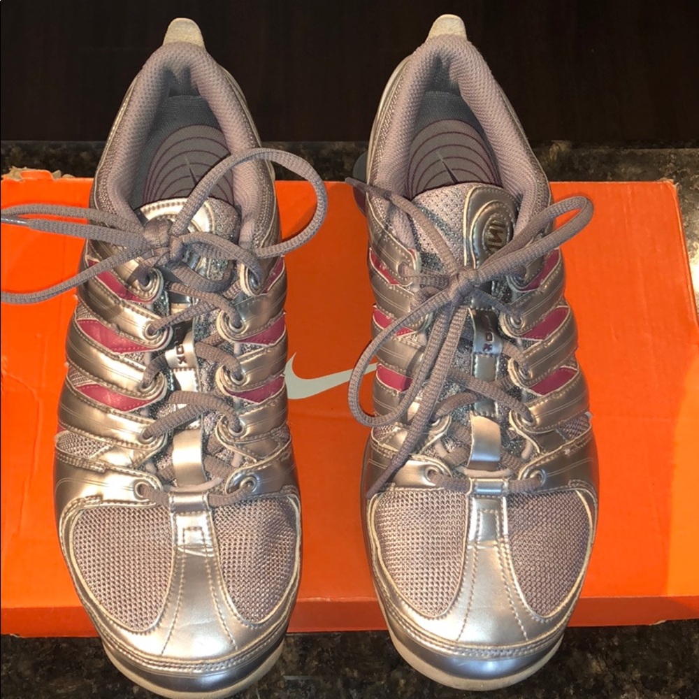 Womens Nike Shox